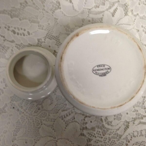 Vintage, Price Kensington, England Blue Willow Sugar Canister w/ Lid 5in x 4in