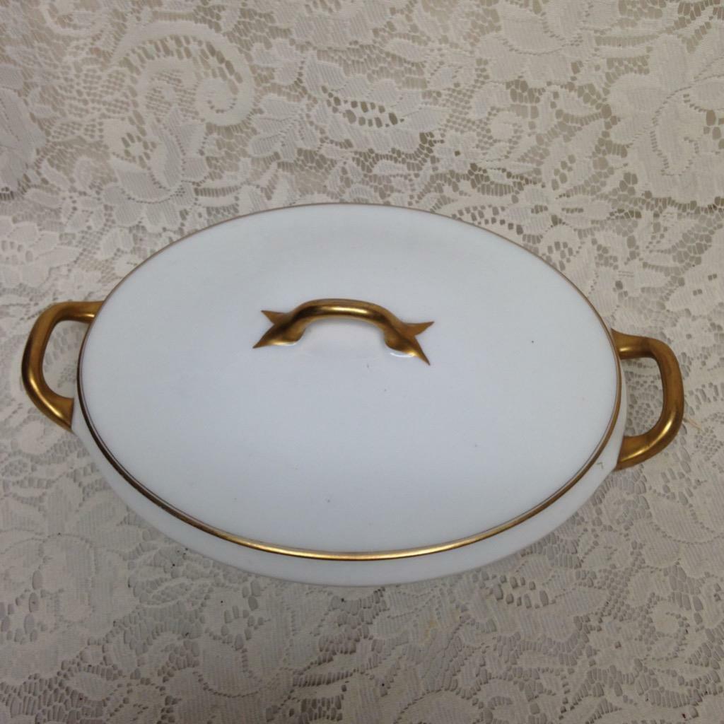 Favorite, HutschenreutheBavaria White and Gold Soup Tureen- 12in x 8.5in x 4.5in