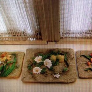 Beautiful, Heavy 3-pc Decorative Floral Garden Plaques