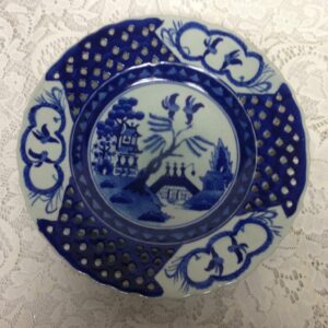 Victoria Ironstone, Blue Willow Reticulated-Pierced 9.5in Dinner-Cabinet Plate