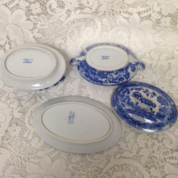 Vintage, Made in Japan Blue Willow 21pc Child’s Tea - Dinner Set w/ Pink Basket