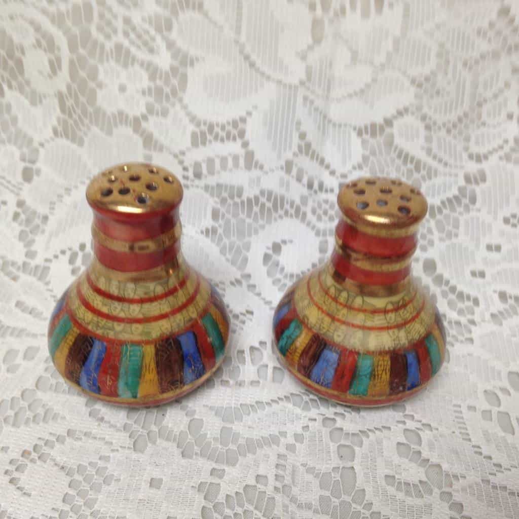 Art Deco, Elegant, Stunning, Good Quality Pagoda Salt and Pepper Shaker