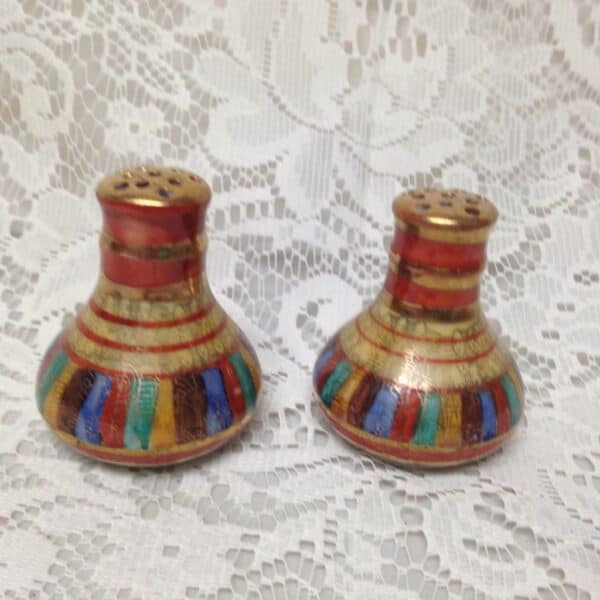 Art Deco, Elegant, Stunning, Good Quality Pagoda Salt and Pepper Shaker