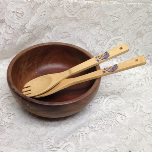 Vintage, 3pc Round Wooden Salad or Pasta Bowl with Blue Willow Utensils