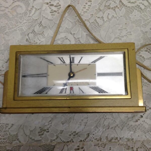 Vintage, Art Deco Seth Thomas Electric Clock 4.5in x6.5in x 2.5in