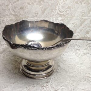 Vintage 4pc Silver Plated Punch-Soup-Pasta-Salad Bowl with 3 Ladles 9inH x 12inD