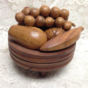 Vintage, Hand Carved, 7pc Wooden Tropical Fruits Centerpiece Bowl. 8in x 8in