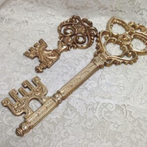 Vintage Set of Syroco Gold Keys- Wall Decor 24in L and 12in L