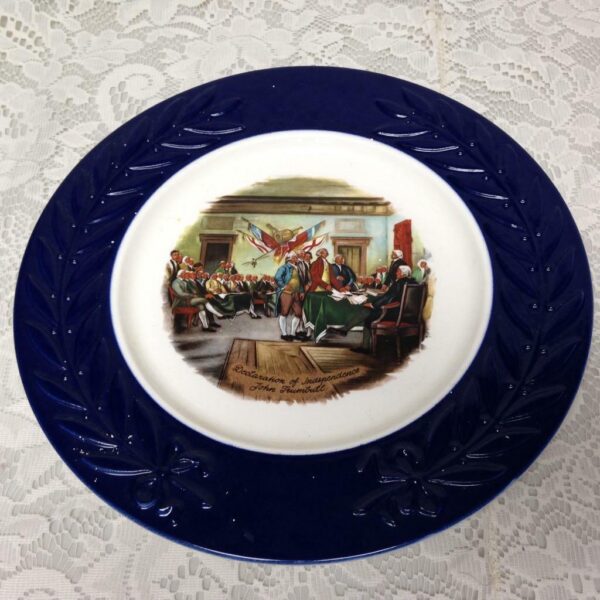 Vintage Historical Memorabilia - Declaration of Independence Plate. 11in D