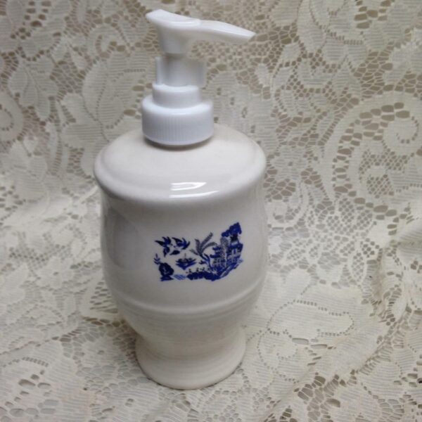 Blue Willow White Soap-Lotion Dispenser (B) 7in x 3.5in