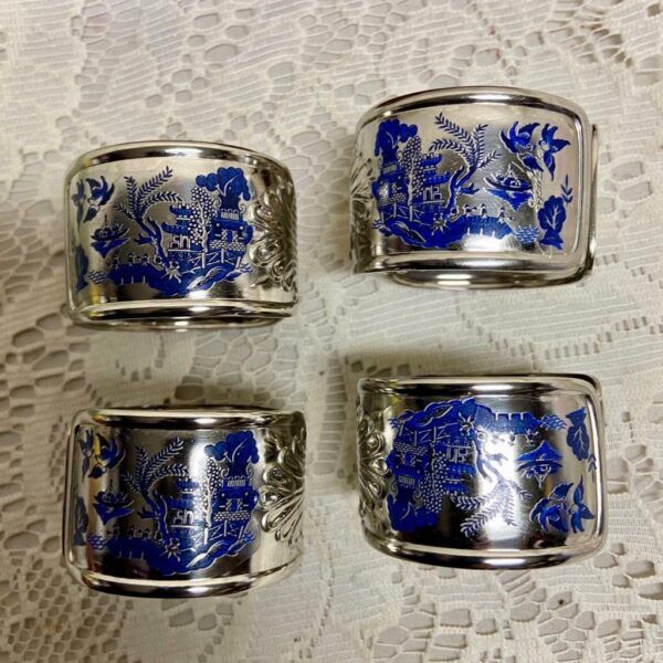 4pc Blue Willow Gorham Shell Silver Plated Napkin Rings in Original Box