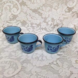 Vintage,Blue Willow 4pc Blue Enamelware Cups