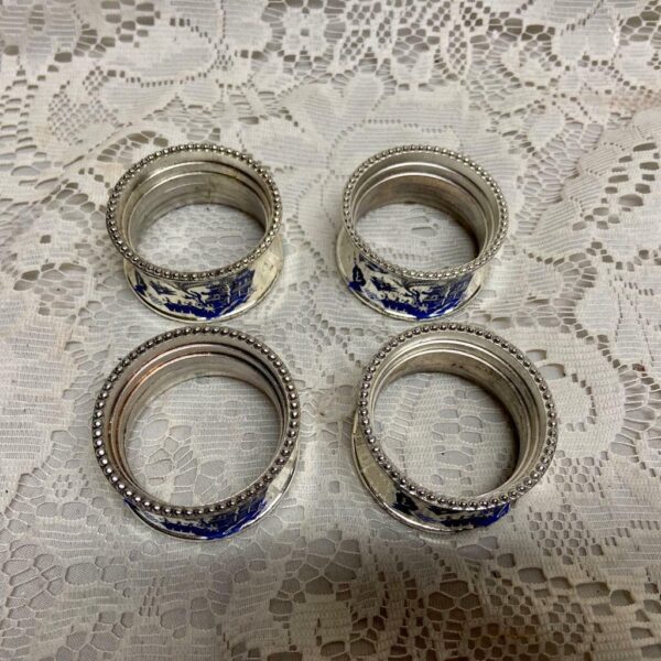 4pc Blue Willow Kemp and Beatley Silver Plated Napkin Rings