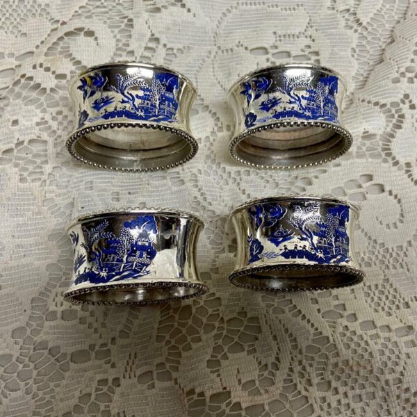 4pc Blue Willow Kemp and Beatley Silver Plated Napkin Rings