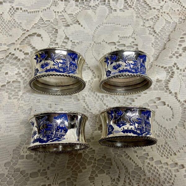 4pc Blue Willow Kemp and Beatley Silver Plated Napkin Rings