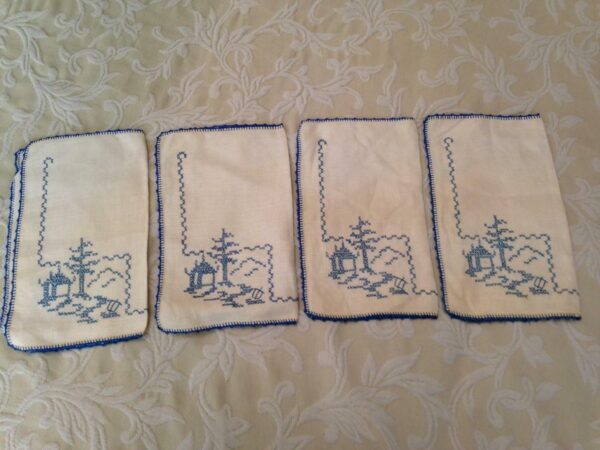 Vintage, Blue Willow, 3pc Needlework or Handcrafted Table Napkins 12in L x 11in