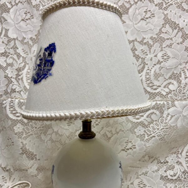 Vintage, 2pc Blue Willow Electric Table Lamp with Shade 14in H x 10in W