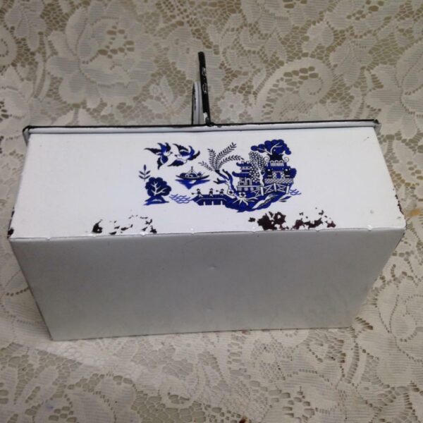 Blue Willow, White Enamelware Small Caddy 8.5in x 7in x 5.5in