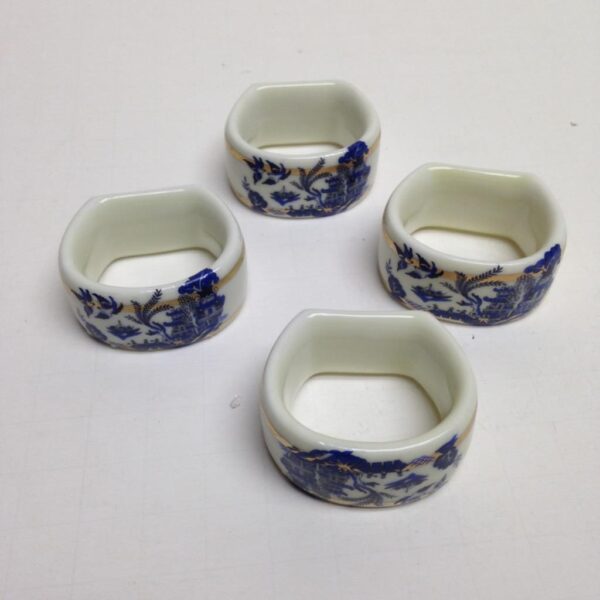 4pc Blue Willow Gorham Porcelain Napkin Rings