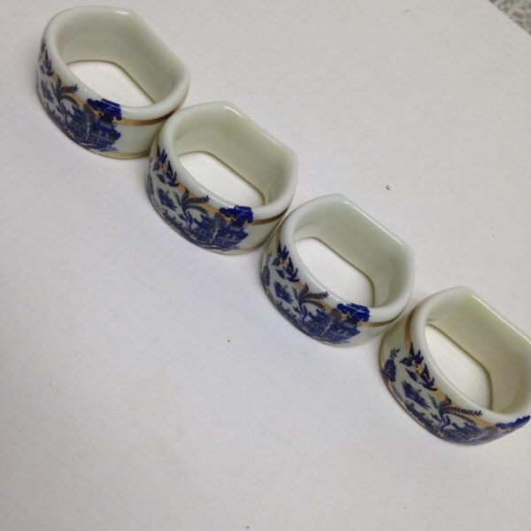 4pc Blue Willow Gorham Porcelain Napkin Rings