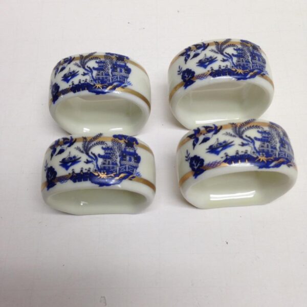 4pc Blue Willow Gorham Porcelain Napkin Rings