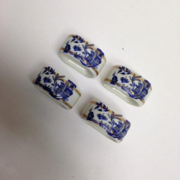 4pc Blue Willow Gorham Porcelain Napkin Rings