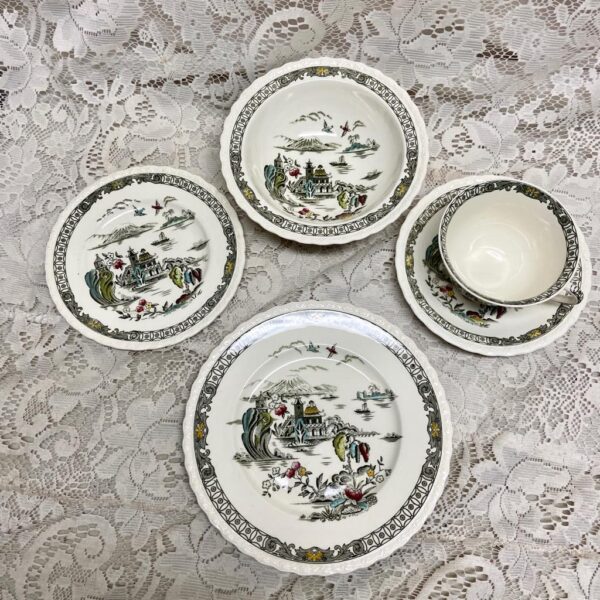 Vintage Myott England, Hand Engraved, Variant Polychrome Willow 5pc Luncheon Set