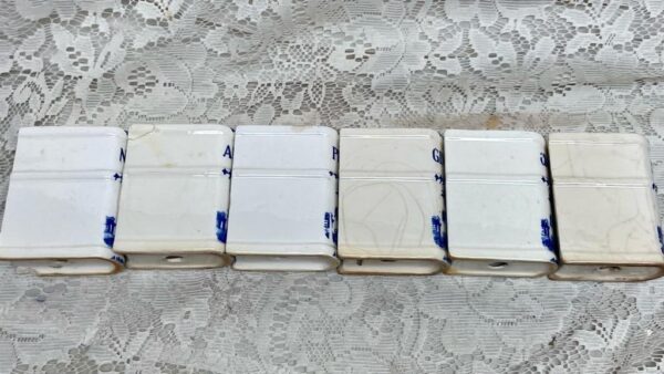 Vintage, Rare, Japan, 7-pc Blue Willow Shaker Set with Wooden Rack