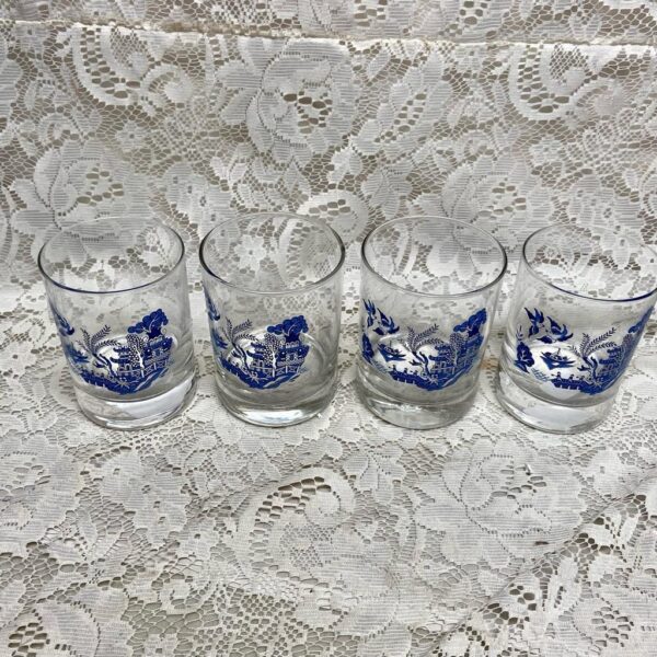 Vintage, Heavy Coin Dot Glass Blue Willow 5pc Pitcher with 4 Libbey Tumblers