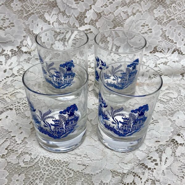 Vintage, Heavy Coin Dot Glass Blue Willow 5pc Pitcher with 4 Libbey Tumblers