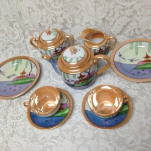 1920-30s, Lusterware, Japan, Variant Gaudy Blue Willow 11pc Tea Set