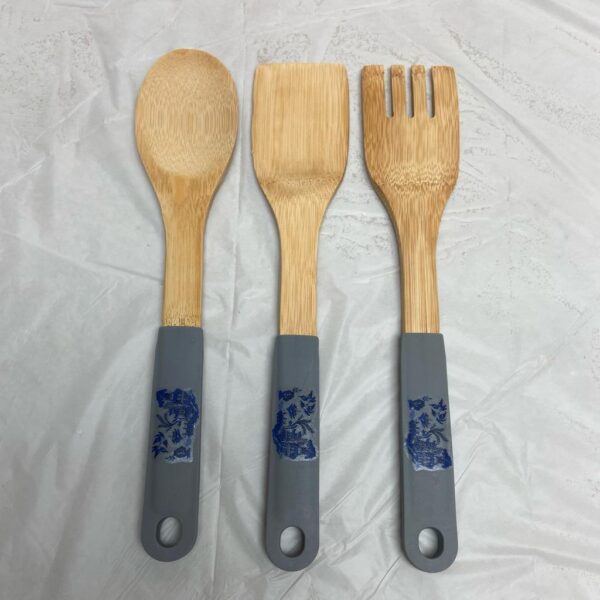 Lot of 3 Blue Willow Ladle Set with Gray Rubber Handle 12in and 2.5in (B)