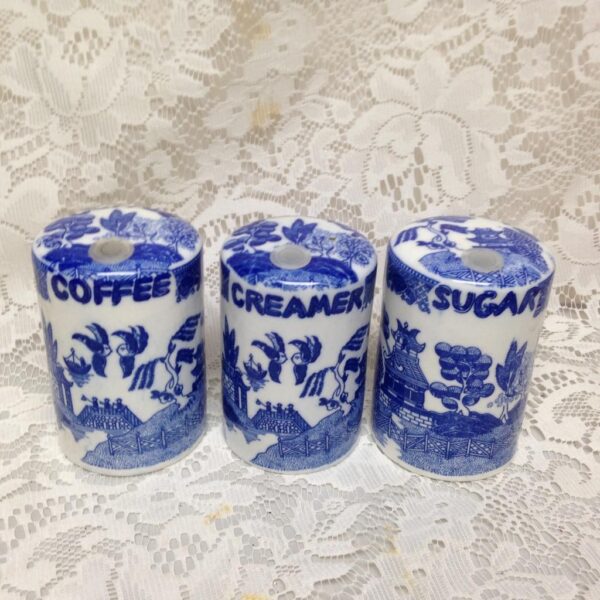 Vintage, Rare, 6-pc Blue Willow Round Shaker Set 4in x 3in each w/ Wooden Shelf