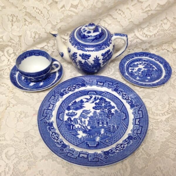 Vintage, Allerton, Blue Willow 6pc Tea and Dinner Set for 1