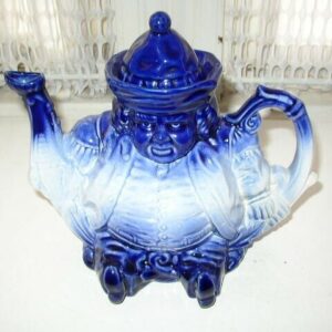 English, Victoria, Staffordsmire Flow Blue Parliament Judge Teapot