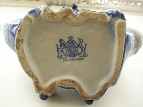 English, Victoria, Staffordsmire Flow Blue Parliament Judge Teapot