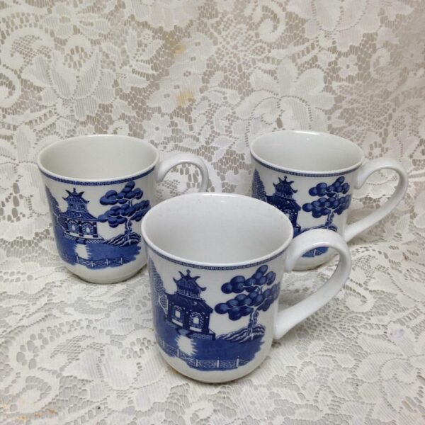 Vintage, Rare, Christopher Johnson, Pagoda Blue Willow 5-pc Tea Set