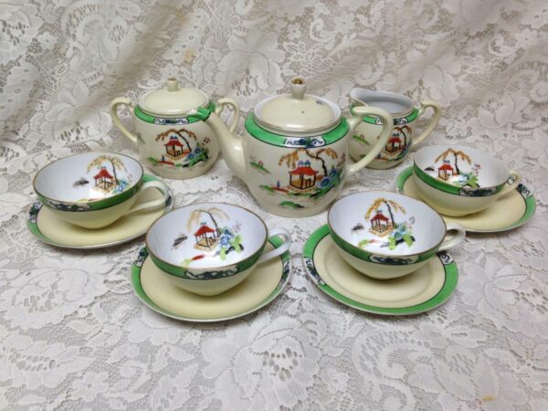 Antique, Noritake-Moriyama Polychrome-Gaudy Blue Willow 13pc Tea Set for 4