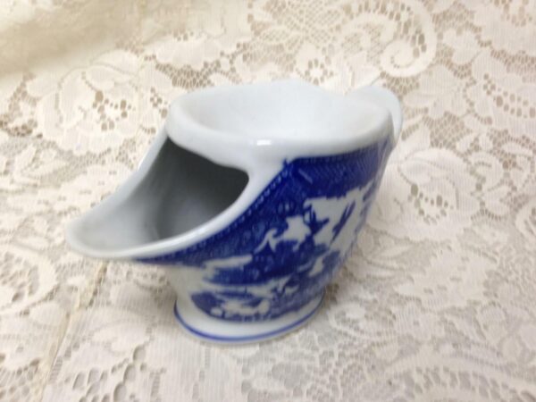 Vintage, Rare Blue Willow, Shaving Mug 7.5in x 4in x 3in