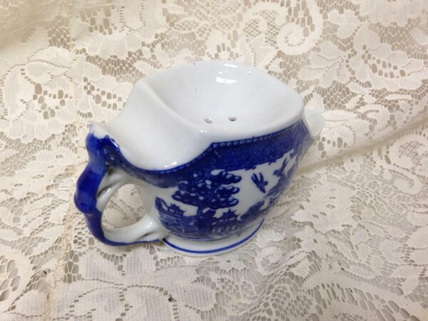 Vintage, Rare Blue Willow, Shaving Mug 7.5in x 4in x 3in