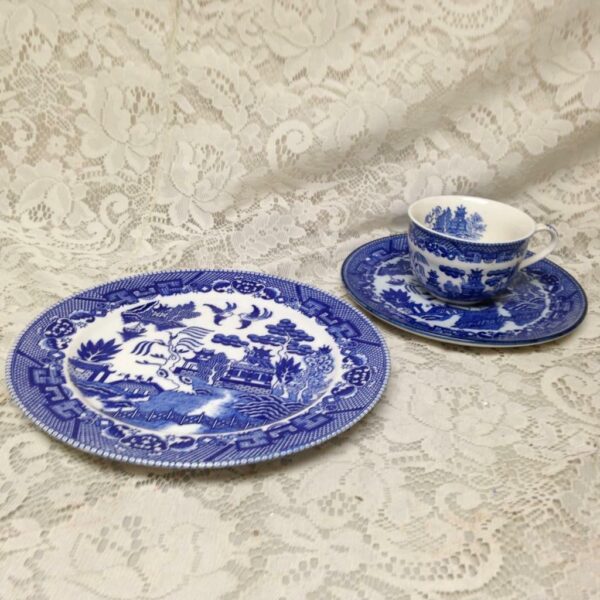 Vintage, Flair-Japan, 3-pc Blue Willow Trio Tea-Dinner Set