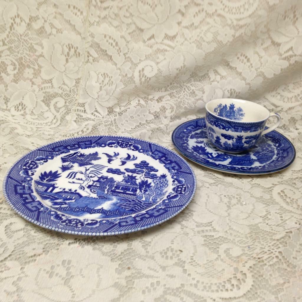 Vintage, Flair-Japan, 3-pc Blue Willow Trio Tea-Dinner Set