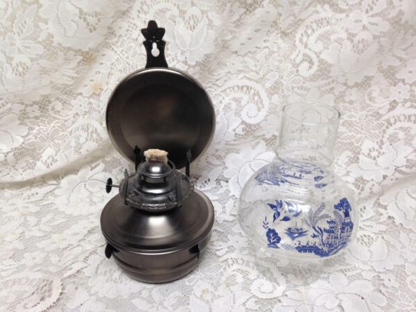 Vintage, Rare, Beautiful 4-pc Blue Willow-Pewter Oil Lamp/ Reflector 11in x 6in