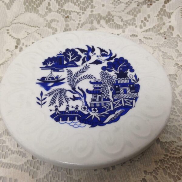 Beautiful, Gibson, Blue Willow, 6.5in Round Ceramic Dish - Under Plate-Tea Tile