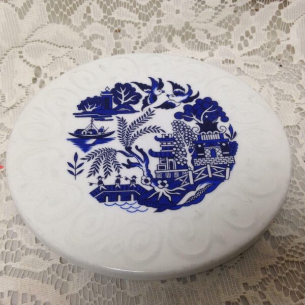 Beautiful, Gibson, Blue Willow, 6.5in Round Ceramic Dish - Under Plate-Tea Tile