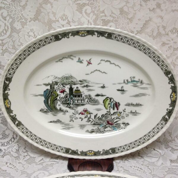 Vintage, Rare, Myott, England,Variant, Gaudy Blue Willow, 12.5x10 Oval Platter