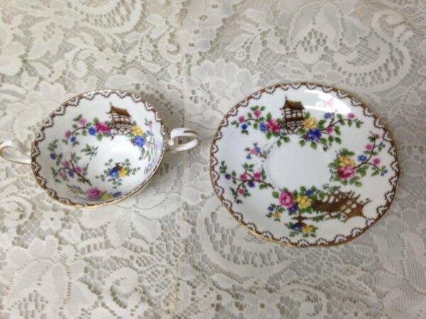 Vintage, Aynsley, England, Variant Gaudy Blue Willow 2pc Boulion Cup or Soup Set