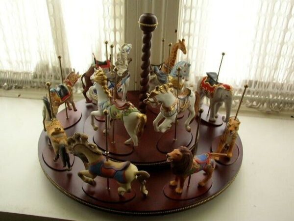 Vintage, Rare, Elegant Franklin Mint 13-pc Porcelain Merry Go Round