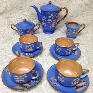 1920s, Hinode Japan, Moriage, Variant Gaudy Blue Willow 13pc Tea Set