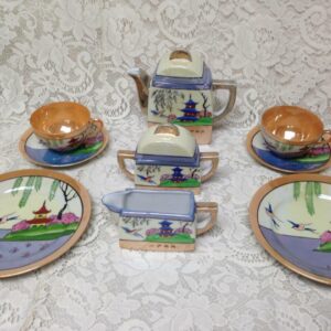 1920-30s, Lusterware, Japan, Variant Gaudy Blue Willow 11pc Tea Set (B)